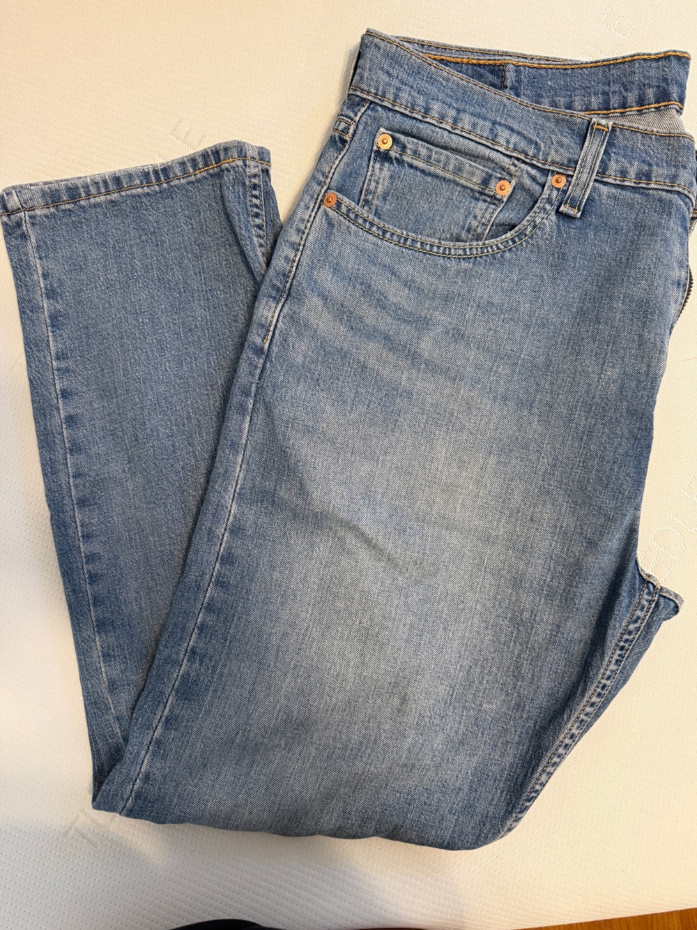 Levi's Light Blue Straight Fit Men's Jeans
